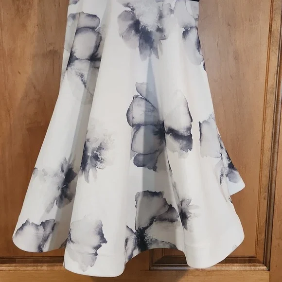 Black and white floral spaghetti trap formal dress by L'ATISTE - Picture 2 of 11